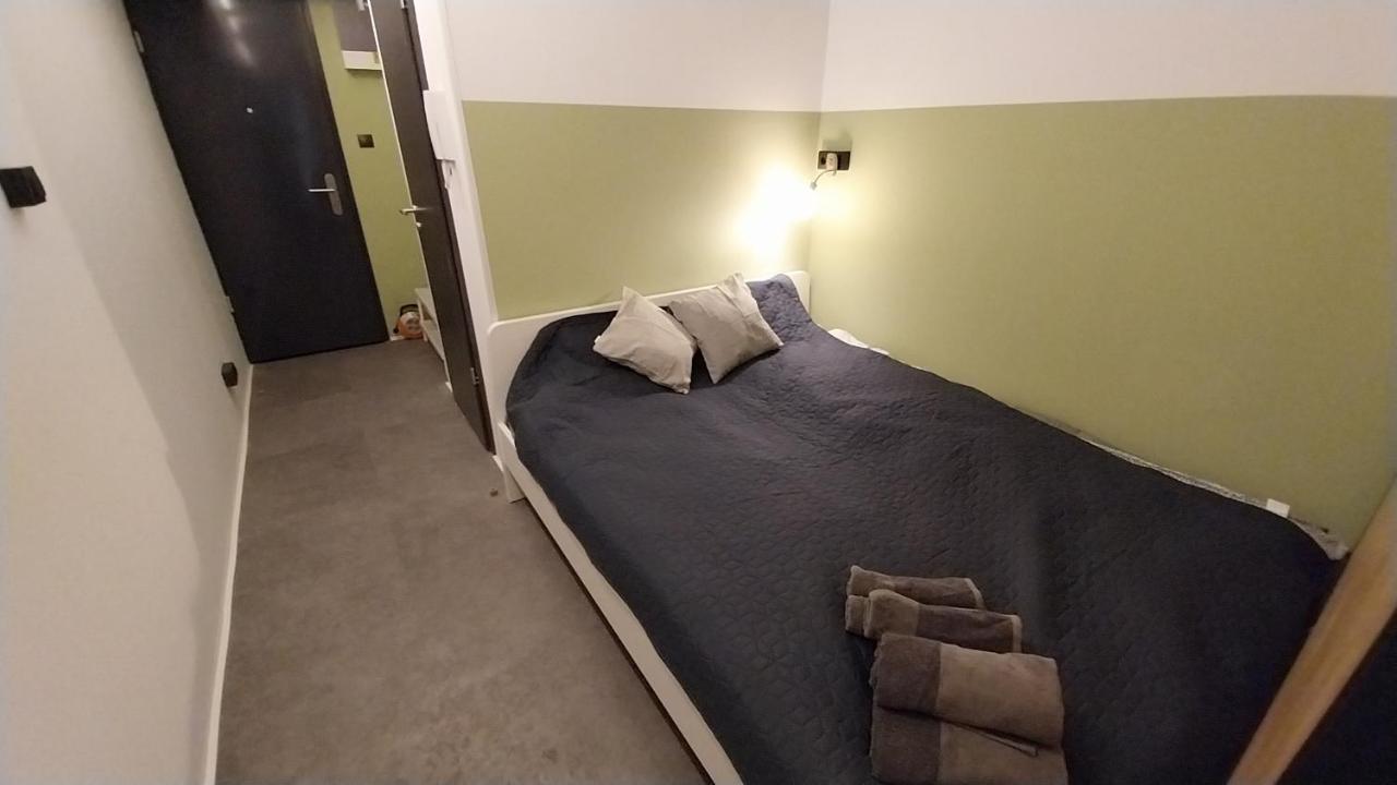 Peaceful Basement Apartment With Terrace & Free Gym Budapest Ngoại thất bức ảnh