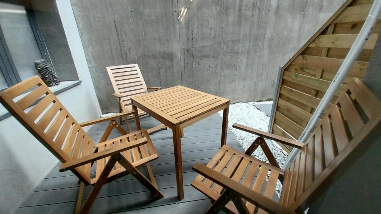 Peaceful Basement Apartment With Terrace & Free Gym Budapest Ngoại thất bức ảnh