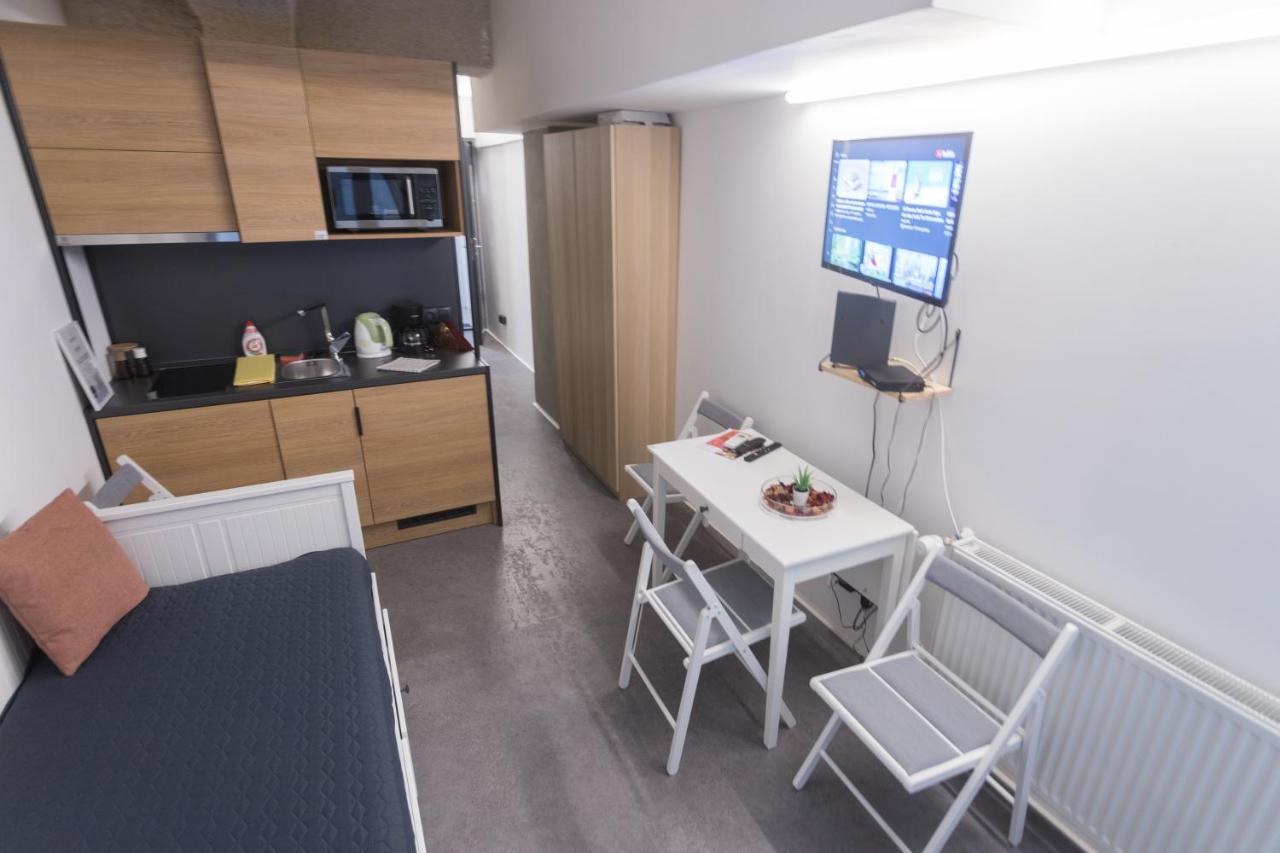 Peaceful Basement Apartment With Terrace & Free Gym Budapest Ngoại thất bức ảnh