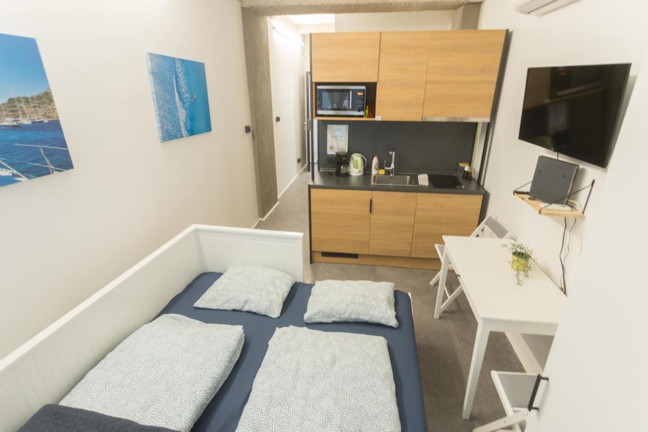 Peaceful Basement Apartment With Terrace & Free Gym Budapest Ngoại thất bức ảnh